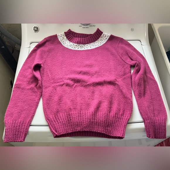 Vintage deadstock purple sweater, white lace trim — as seen in Stranger Things!! - Picture 2 of 6